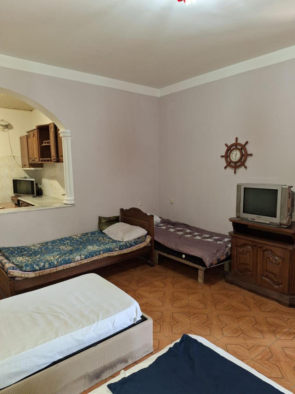 Nino And Ali Apartment Batumi Exterior photo